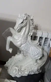 مجسمه اسب دکوری سفید شیک و خاص