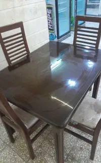 میز چوبی