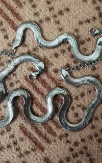 ست گردنبند و دستبند ماری(هرینگبون)