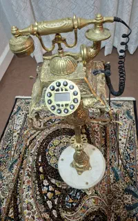 تلفن برنزی پایه دار