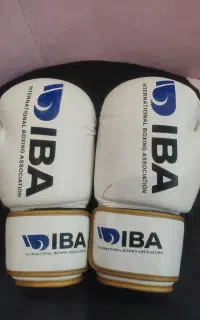 دستکش بوکس برند IBA