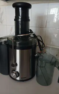 آبمیوه گیر ی کاره