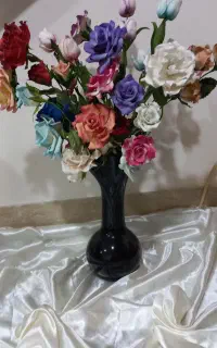 گلدان وگل مصنوعی
