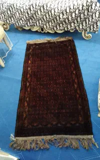 قالیچه دستباف تمیز و مرتب و سالم