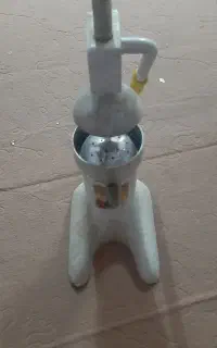 آب انار گیری دستی