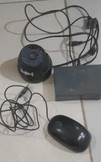 دوربین مدار بسته و موس
