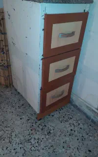 کابینت  فلزی سه طبقه