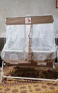 فروش گهواره نوزاددرحدنوتمیزبه دردمصرف کننده