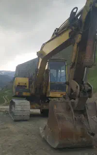 بیل مکانیکی زنجیری