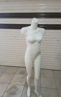 مانکن ایستاده