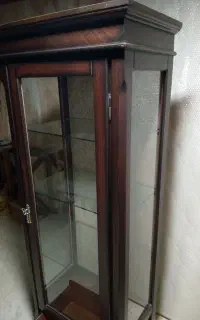 بوفه ویترین چوبی کارکرده فروشی