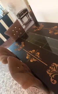 میزناهار خوری با محفظه مخصوص.نو.همراه با ۶ صندلی