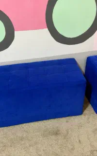 صندلی پاف مخمل سورمه ای
