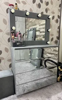 ست میزارایش و پاف و اینه قدی و پاتختی اینه ای