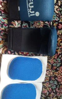 دستکش و زانوبند بوکس
