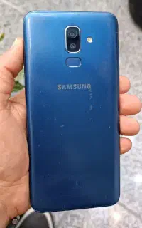گوشی سامسونگ j8