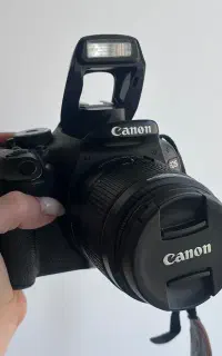 دوربین عکاسیCannon 600 D