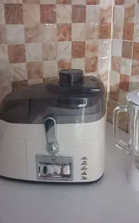 آبمیوه گیر۳کاره