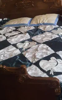 تخت خواب دونفره چوبی