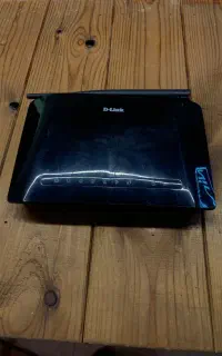 مودم و سوییچ برای دوربین دیلینک و تندا