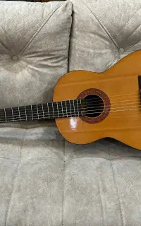گیتار Yamaha C40
