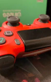 دسته بازی مدل DualShock 4