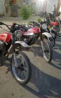 سوزوکی تریل 250