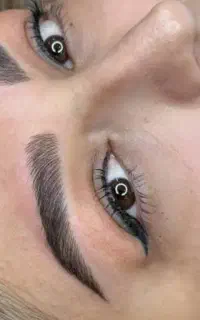 ارائه خدمات آرایش دائم(فیبروز،شید،اکستنشن مژه)
