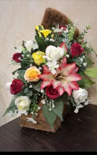 دسته گل مصنوعی بسیار زیبا