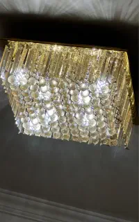 لوستر.