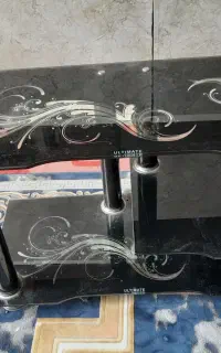 میز شیشه‌ای