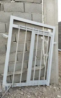 پنجره اهنی
