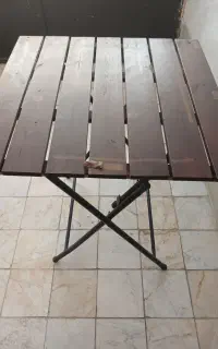 میز و صندلی چوبی تاشو