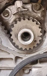 شاگرد مکانیکی و برق و کولر