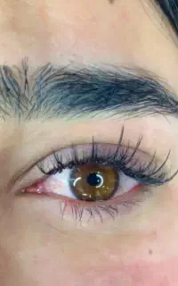 تخفیف خدمات مژه