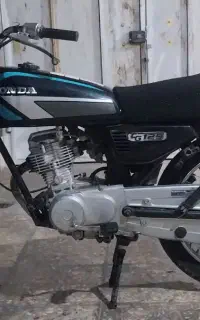 موتور سیکلت پارکینگی