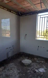 استاد کار باتجربه کاشی و سرامیک