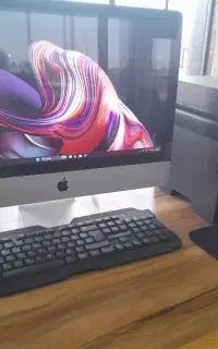 استخدام کمک انباردار و راننده