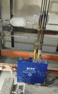 آسانسوری سرویس و نگهداری