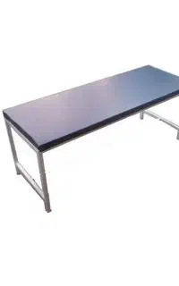 تخت مناسب اکستنشن مژه . ماساژ . تزریقات و..