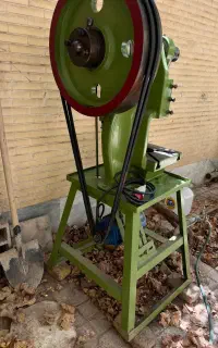دستگاه پرس ۶ تن لنگ متغیر