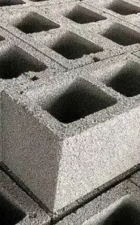 کارگر سنگ بلوک زن