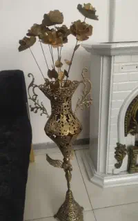 ساعت و گلدان برنز