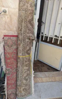 یک عدد فرش قرمز سه متری