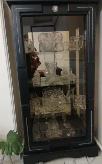 بوفه به قیمت خوب با چوب خارجی رنگ یک دست