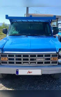 نیسان آبی مدل ۸۲