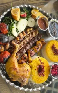 پخت غذا برای مجالس شما