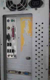 کیس و مانیتور
