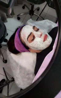 خدمات تخصصی پوست و آموزش ویژه خانم ها
