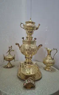 سماور و میز،و رو میزی